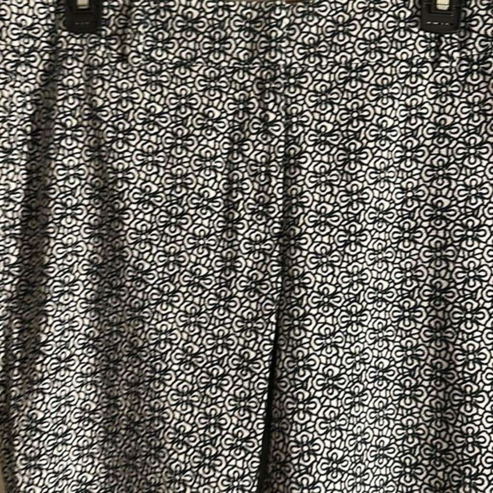 Ann Taylor Signature Navy Blue And White Ankle Pants Size 8 - Picture 2 of 5